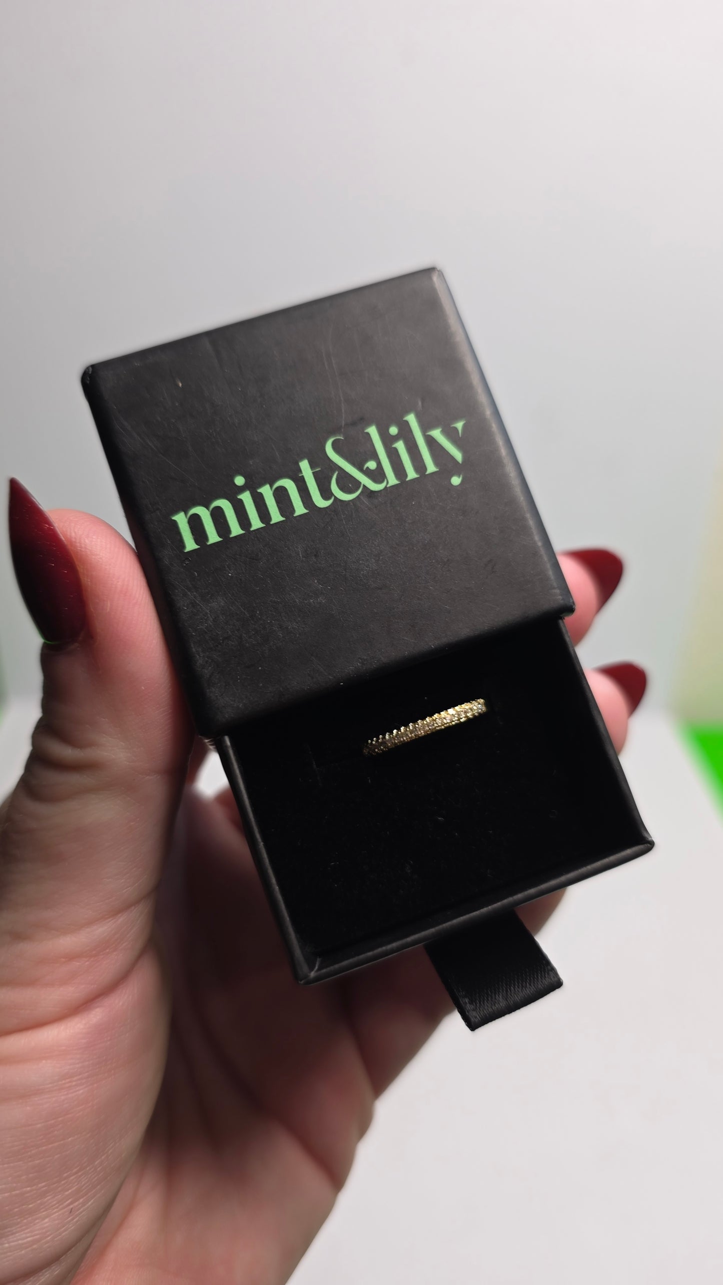 Mint & Lily Dainty Gold Ring Size 6