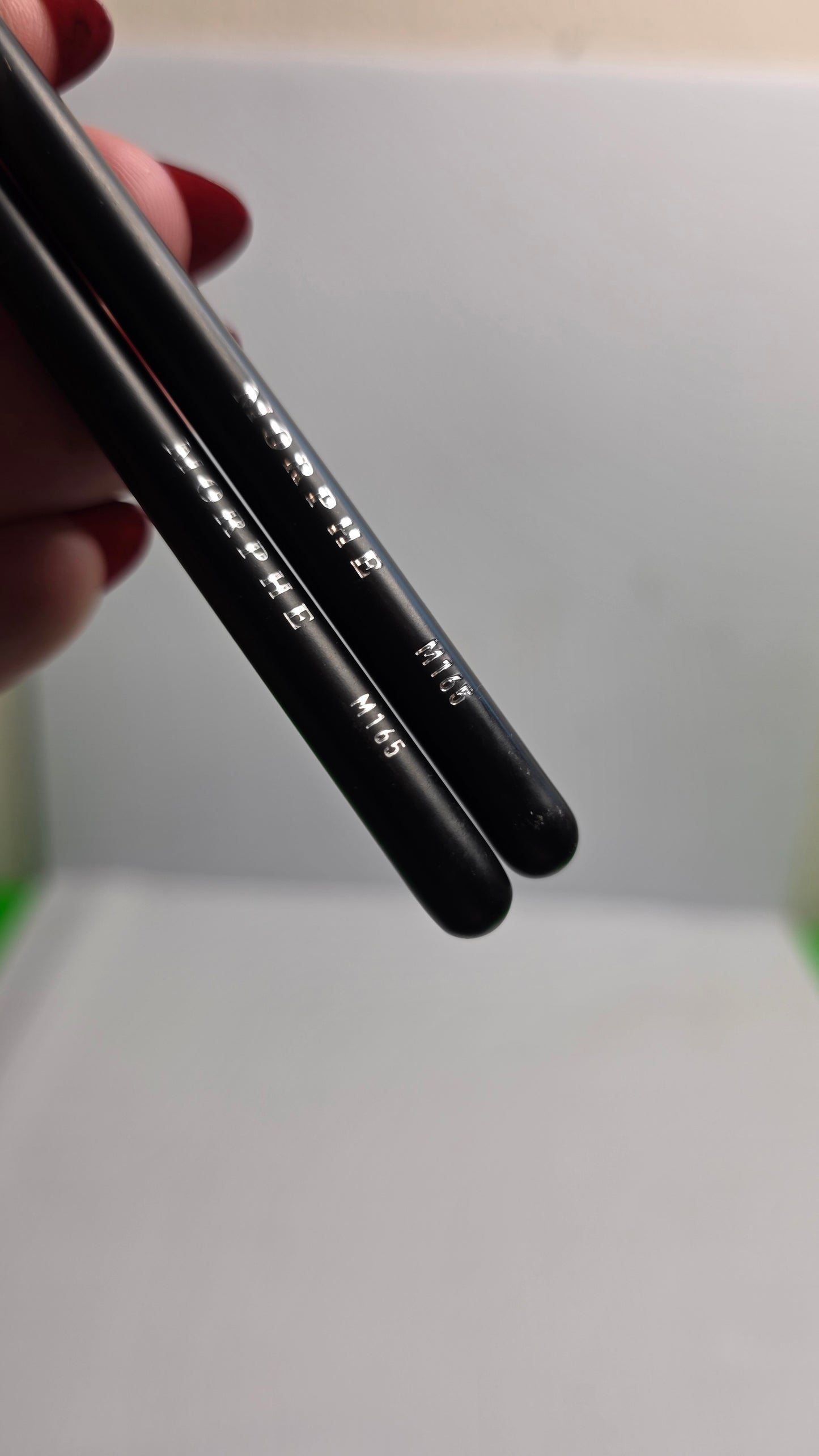 2 Morphe M165 Brushes