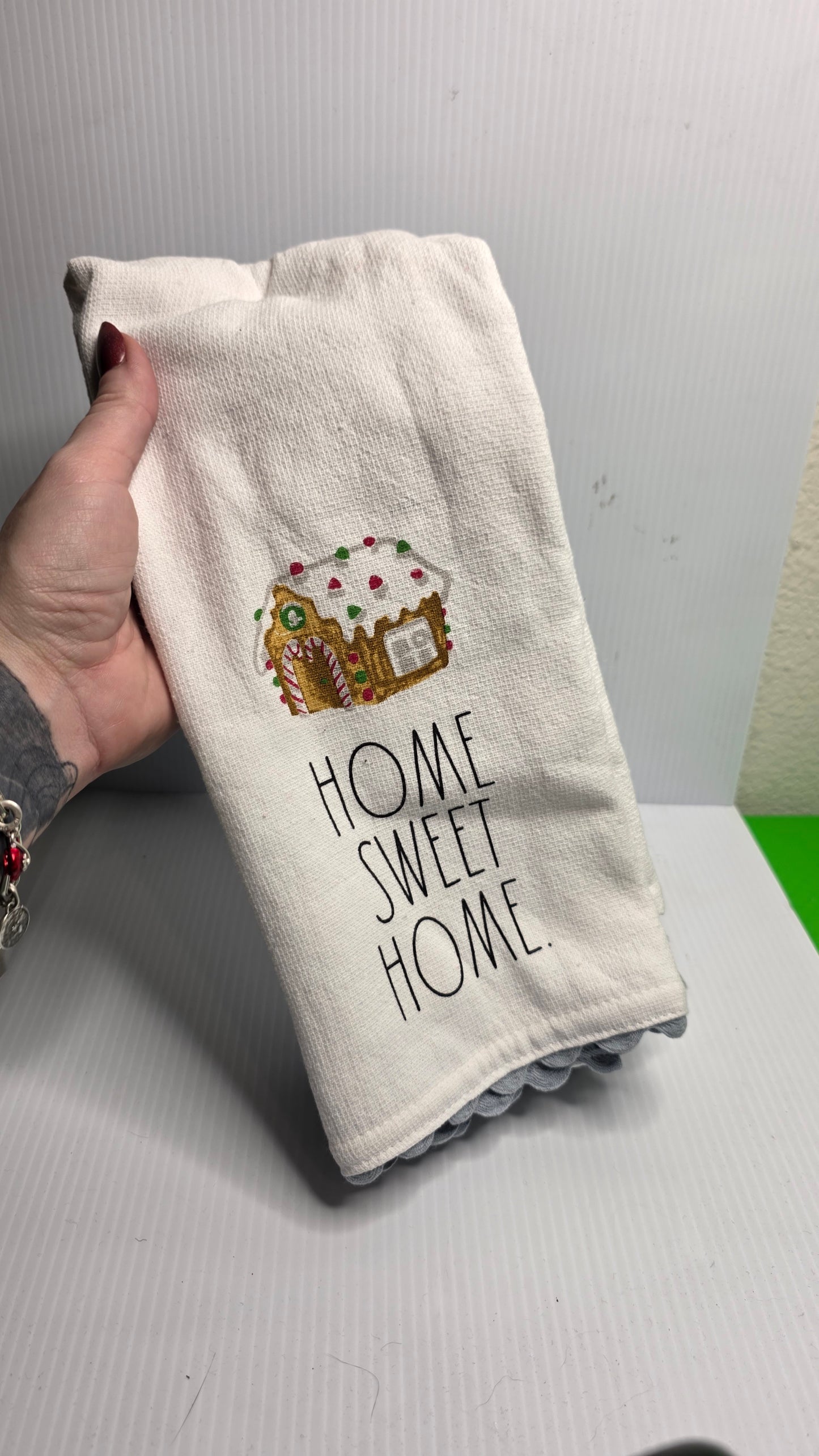 Rae Dunn Towels